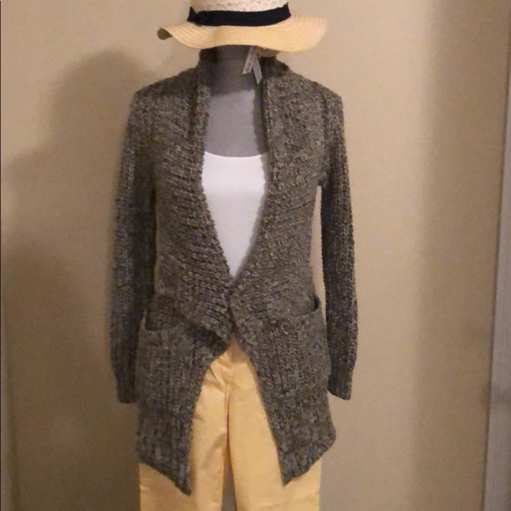 Cardigan sweater